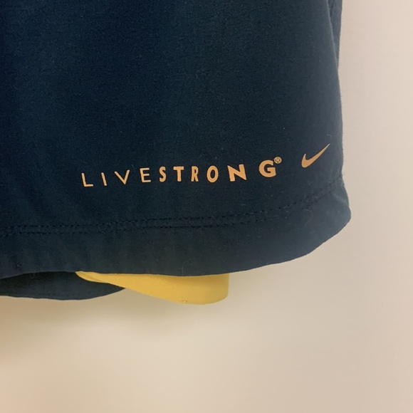 Nike Livestrong Women's Short - Picture 2 of 7